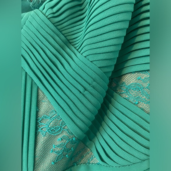 Prom or wedding dress - Picture 4 of 4